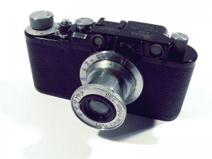 800px-Leica-II-p1030003